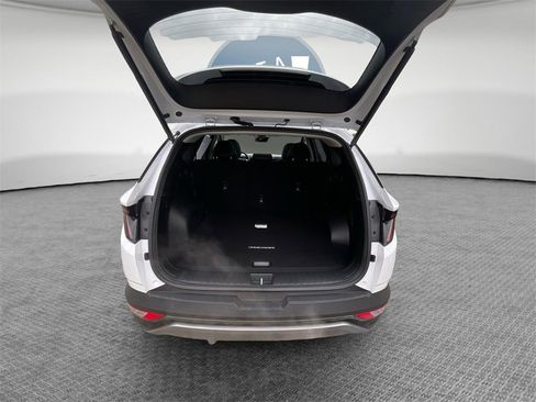Used 2023 Hyundai Tucson Limited image 25