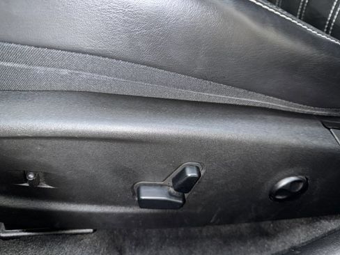 Used 2014 Chrysler 300 S w/ Luxury Group image 29