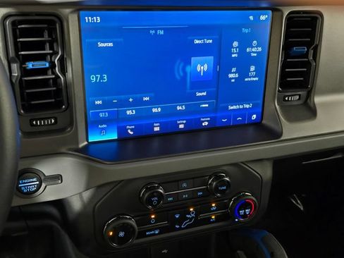 Certified 2024 Ford Bronco Black Diamond AWD/4WD image 24