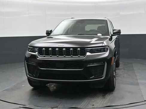 New 2026 Jeep Grand Cherokee Limited RWD image 8