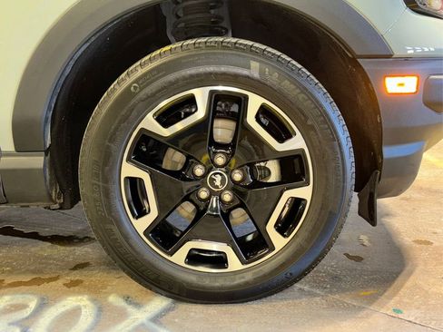 Used 2023 Ford Bronco Sport Outer Banks image 19