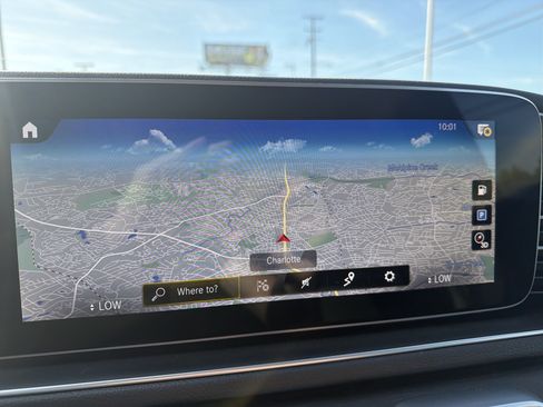 Used 2022 Mercedes-Benz GLE 350 w/ AMG Line Exterior image 23