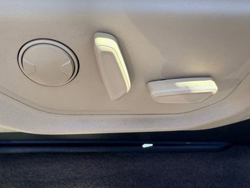 Used 2020 Ford F150 Lariat image 36