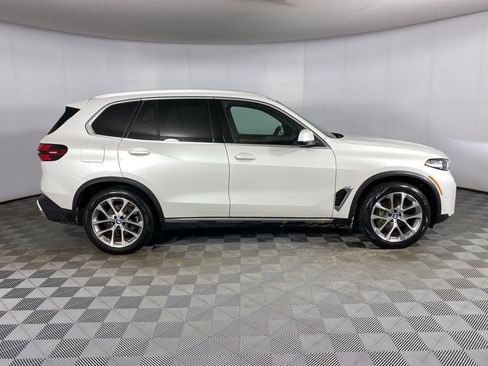 Certified 2024 BMW X5 xDrive40i w/ Parking Assistance Package AWD/4WD image 35