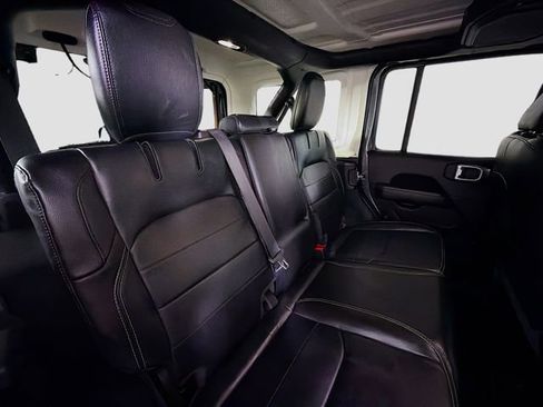 Used 2022 Jeep Wrangler Unlimited Sahara w/ Cold Weather Group image 26