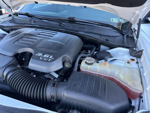 Used 2015 Dodge Charger SXT w/ AWD Premium Group image 12