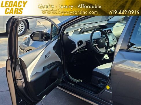 Used 2017 Toyota Prius Two image 47