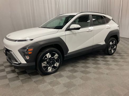 Used 2025 Hyundai Kona SEL image 12