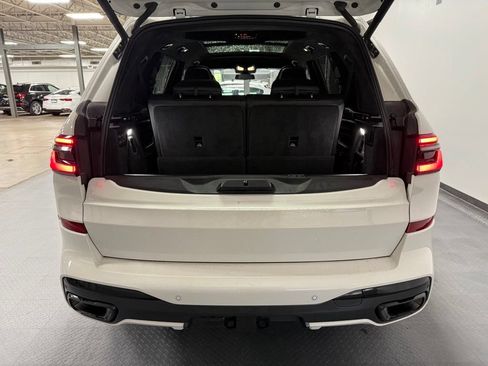 Used 2024 BMW X7 xDrive40i w/ M Sport Package AWD/4WD image 22