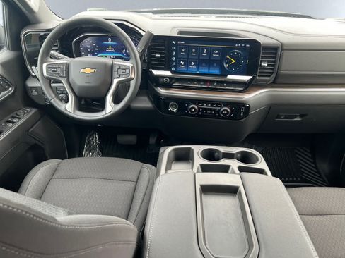 Used 2023 Chevrolet Silverado 1500 LT AWD/4WD image 9