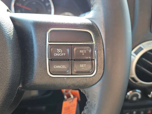 Used 2016 Jeep Wrangler Unlimited Sahara w/ Connectivity Group AWD/4WD image 23