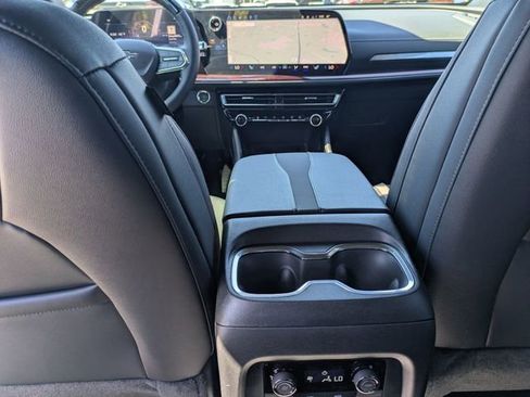 New 2026 Chevrolet Traverse Z71 image 30