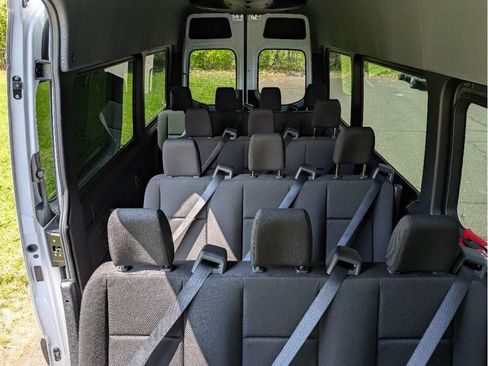 Used 2022 Mercedes-Benz Metris image 15