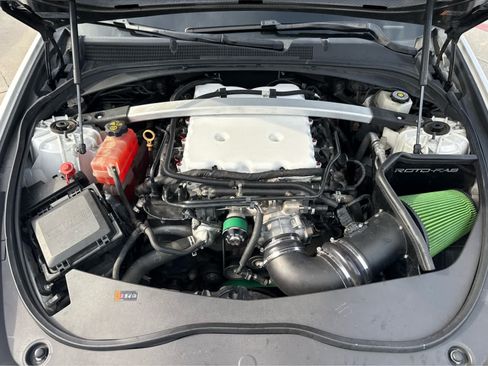 Used 2018 Cadillac CTS V w/ Carbon Fiber Package RWD image 10