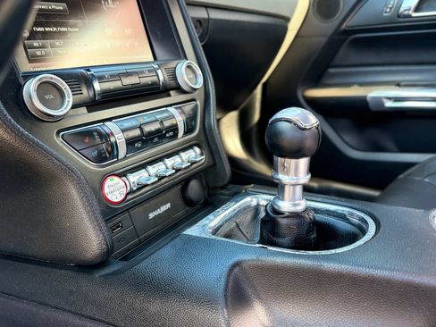Used 2015 Ford Mustang GT Premium RWD image 45