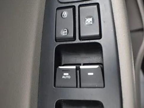 Used 2019 Hyundai Tucson Ultimate w/ Cargo Package image 22