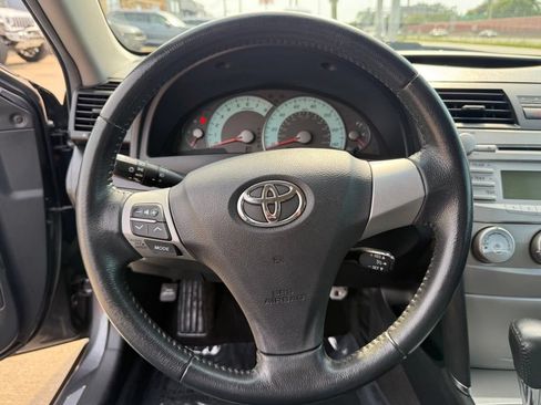 Used 2011 Toyota Camry SE w/ SE Extra-Value Pkg #1 FWD image 24