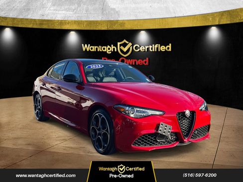 Used 2023 Alfa Romeo Giulia Veloce image 1