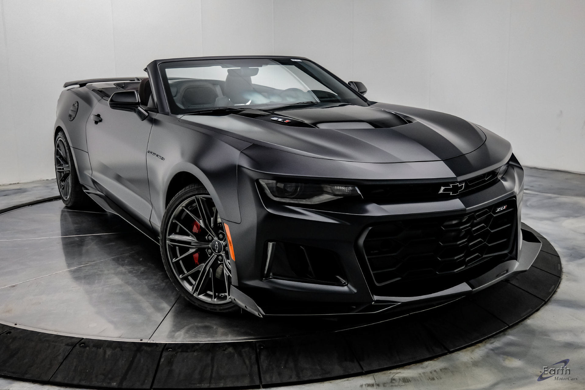 Used 2024 Chevrolet Camaro ZL1 RWD image 33