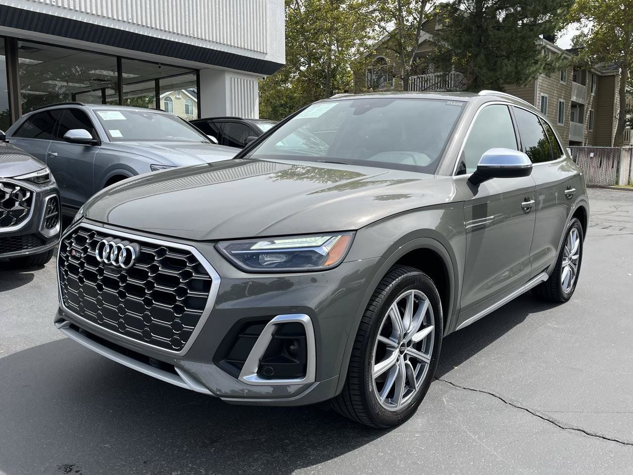 Used 2023 Audi SQ5 Premium Plus w/ Premium Plus Package AWD/4WD image 19