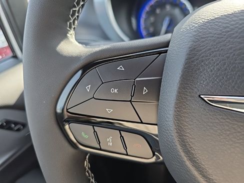 New 2026 Chrysler Pacifica Limited w/ S Appearance Package image 21