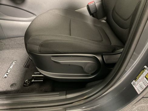 New 2026 Hyundai Tucson SE image 22