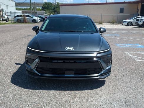 Used 2025 Hyundai Sonata SE FWD image 3
