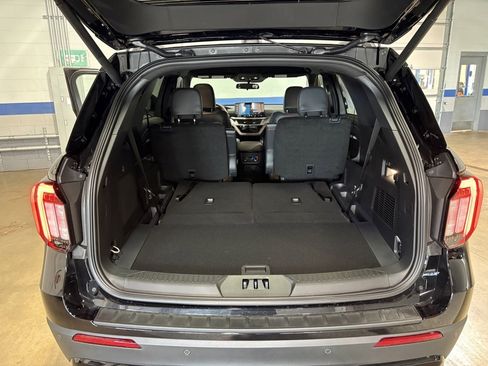 New 2026 Ford Explorer ST-Line image 22