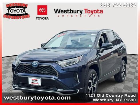 Used 2021 Toyota RAV4 XSE w/ Weather Package AWD/4WD image 5