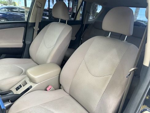 Used 2007 Toyota RAV4 2WD image 10