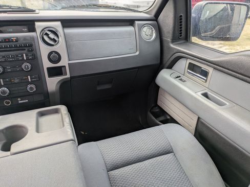 Used 2011 Ford F150 XLT w/ XLT Chrome Pkg RWD image 16
