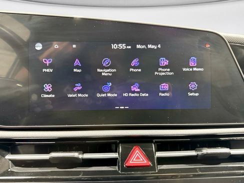 Used 2023 Kia Niro EX w/ EX Cold Weather Package FWD image 13
