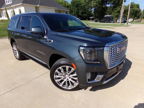 Used 2021 GMC Yukon Denali w/ Denali Ultimate Package AWD/4WD image 5