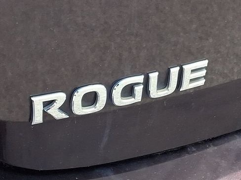 Used 2013 Nissan Rogue S AWD/4WD image 4