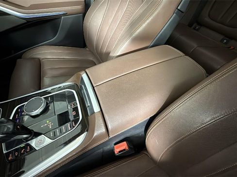 Used 2019 BMW X5 xDrive40i w/ Luxury Seating Package image 25