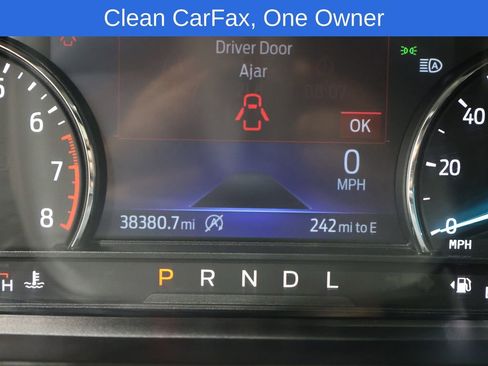 Used 2024 Ford Explorer XLT w/ Equipment Group 202A image 8