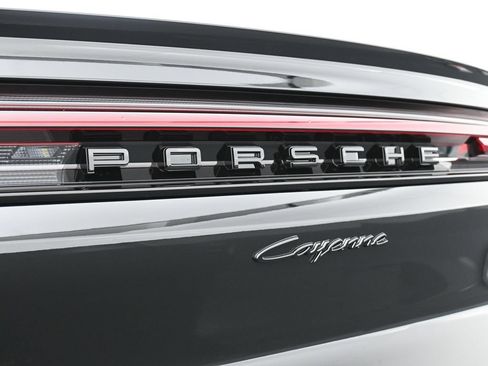 Certified 2025 Porsche Cayenne E-Hybrid Coupe AWD/4WD image 14