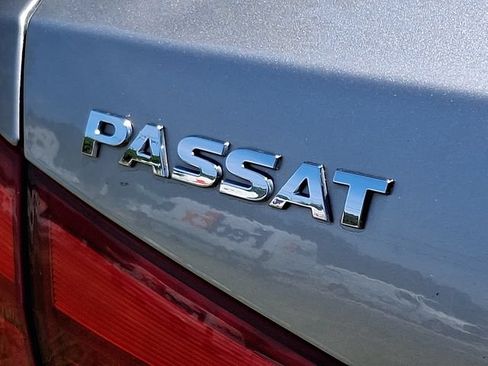 Used 2012 Volkswagen Passat 2.5 S FWD image 30