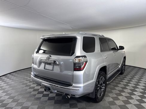 Used 2022 Toyota 4Runner Limited AWD/4WD image 5