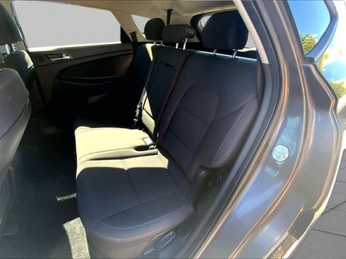 Used 2020 Hyundai Tucson Value FWD image 21
