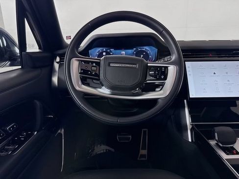 Certified 2025 Land Rover Range Rover Long Wheelbase SE AWD/4WD image 25