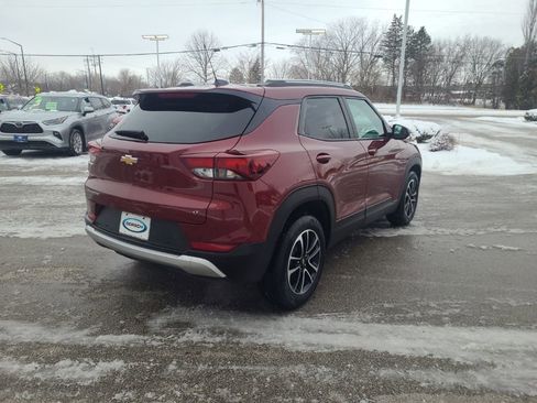 Used 2024 Chevrolet TrailBlazer LT w/ LT Cold Weather Package image 5