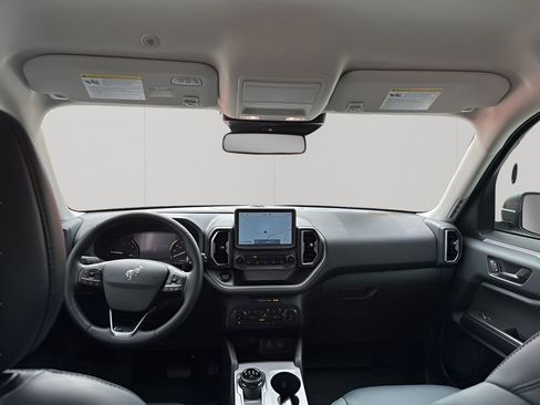 Used 2024 Ford Bronco Sport Outer Banks w/ Tech Package image 22