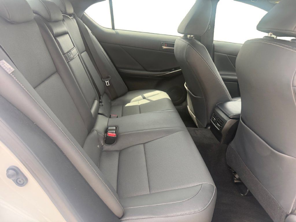 Used 2024 Lexus IS 350 F Sport RWD image 17