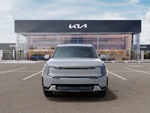 New 2026 Kia EV9 Land image 2