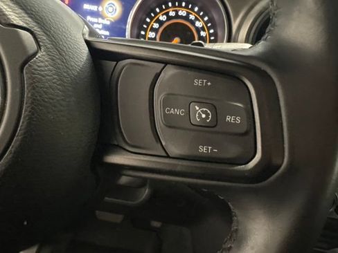 Used 2022 Jeep Wrangler Sport AWD/4WD image 19