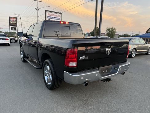 Used 2018 RAM 1500 Big Horn RWD image 4