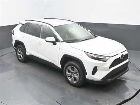Used 2023 Toyota RAV4 XLE image 13