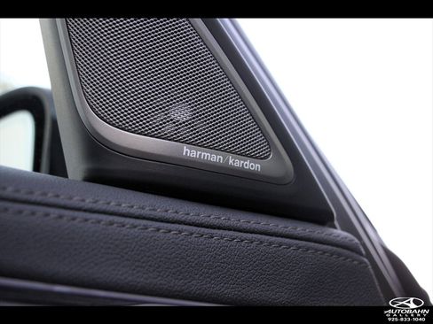 Used 2019 BMW 740i w/ M Sport Package RWD image 25