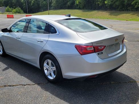 Used 2021 Chevrolet Malibu LS image 9